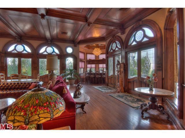4700 Hermano Dr, Tarzana, CA 91356