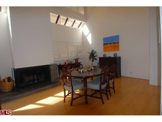 11915 GORHAM AVE, Brentwood Los Angeles California 90049 - Two Story Townhome/Condo Real Estate