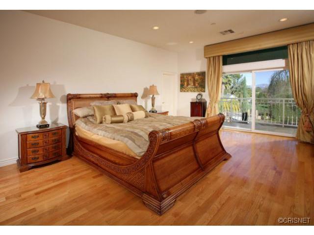 5341 Aura Avenue, Tarzana, CA 91356